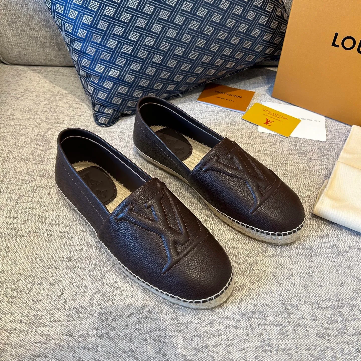 [L Family] Top P: 720💰-Size: 39-44 (customized at 38.45.46) L Family Freesstyle Men's Fisherman Shoes. 2026 Overseas🎆🎆[Spring and Summer New Style: Lv Fisherman Shoes] Material: calf suede, cowhide𥚃, rubber injection process, hemp rope with rubber outsole.